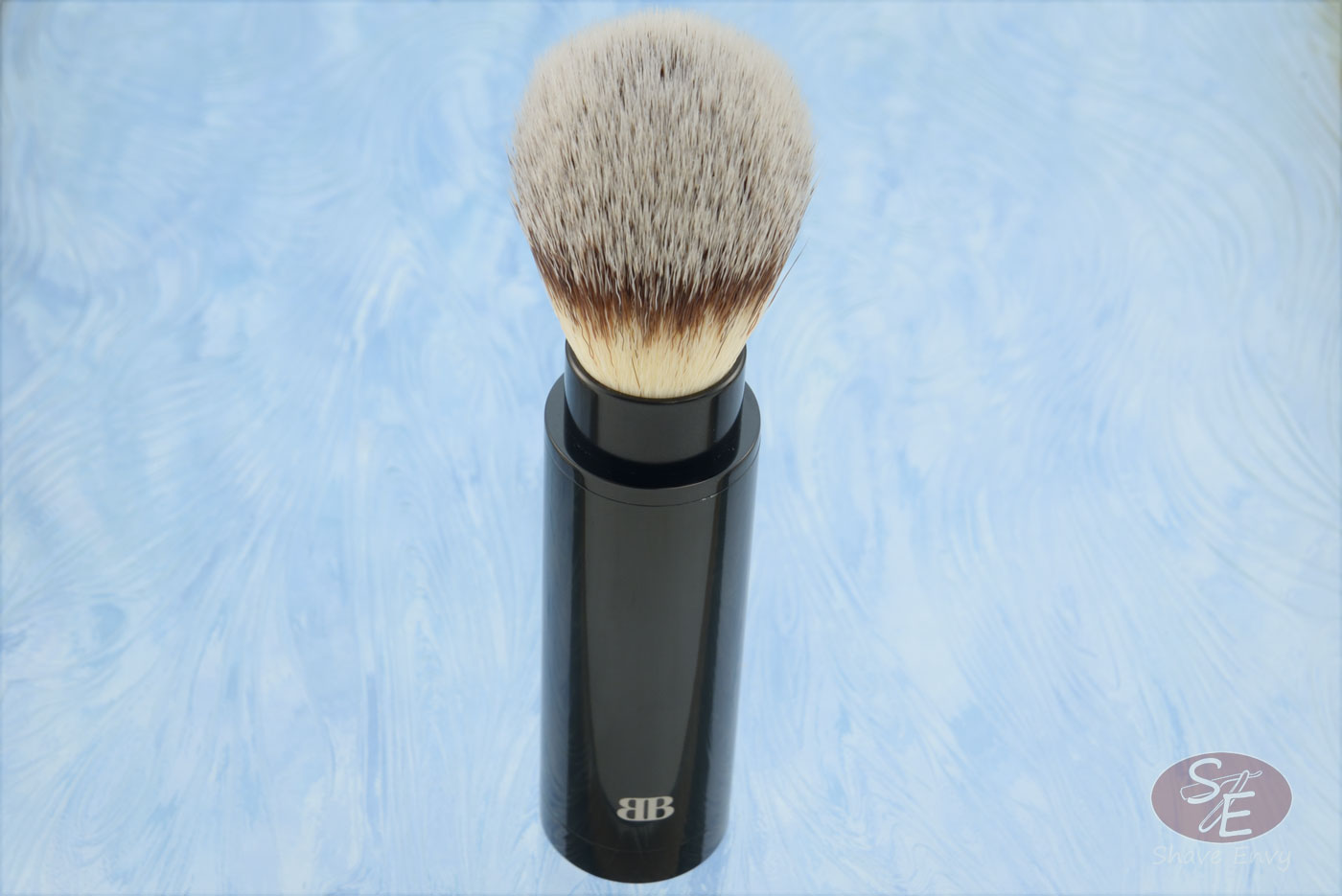 Travel Brush with Black Aluminum and Synthetic Bristles (22mm Knot)