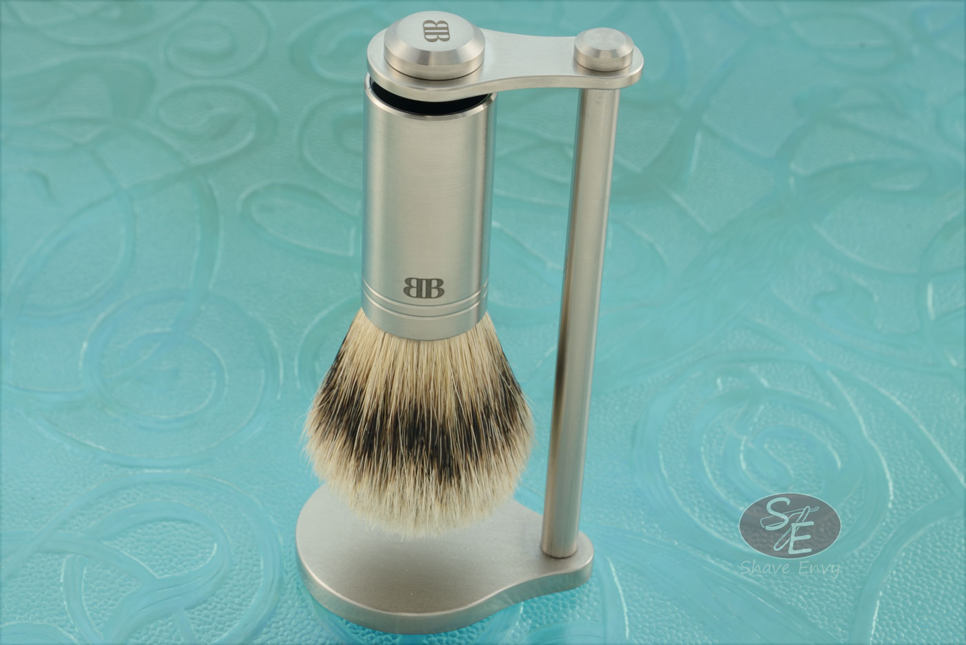 Silvertip Shaving Brush with Magnetic Stand - Satin Stainless Steel (22mm Knot)